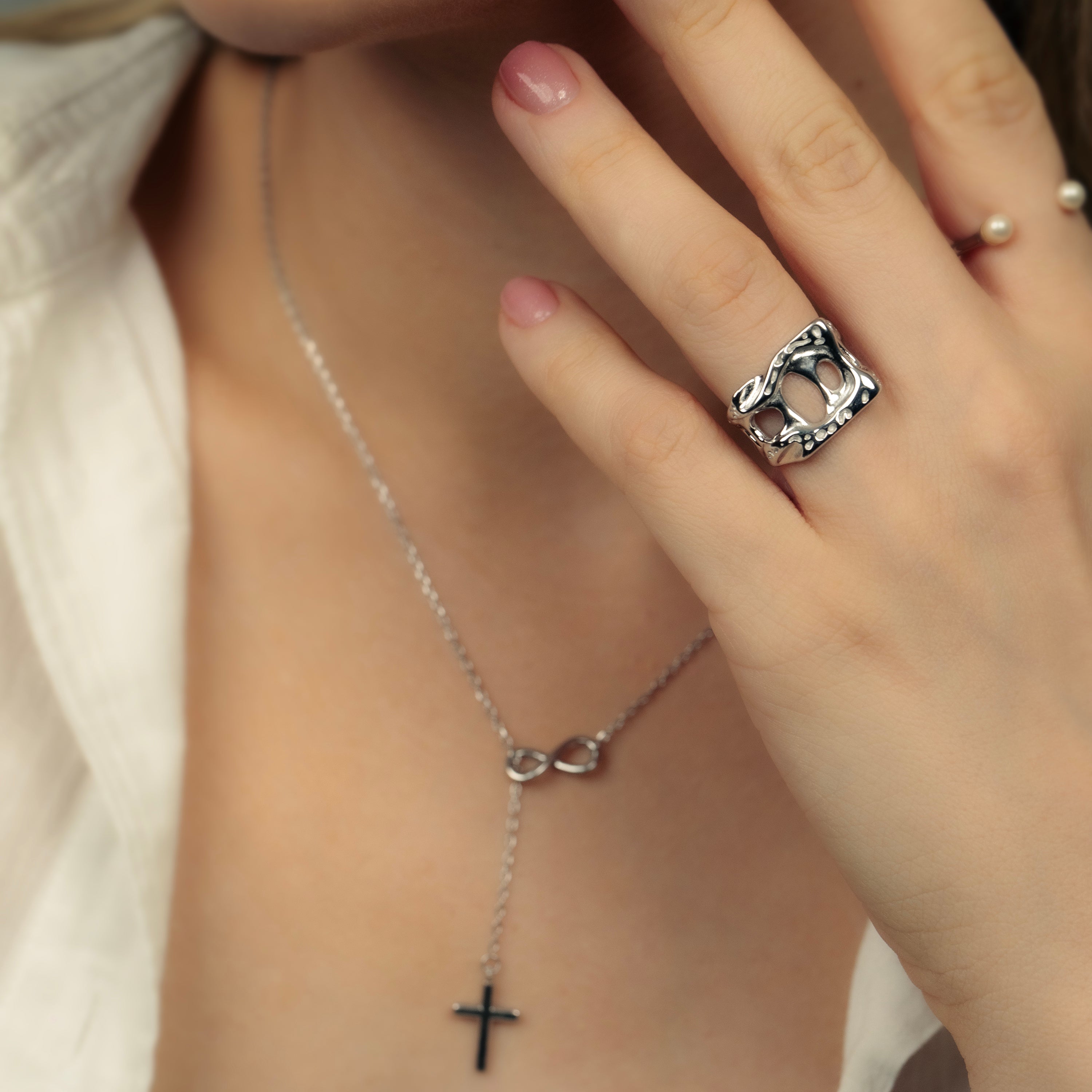 Fontana Sculptural Silver Ring