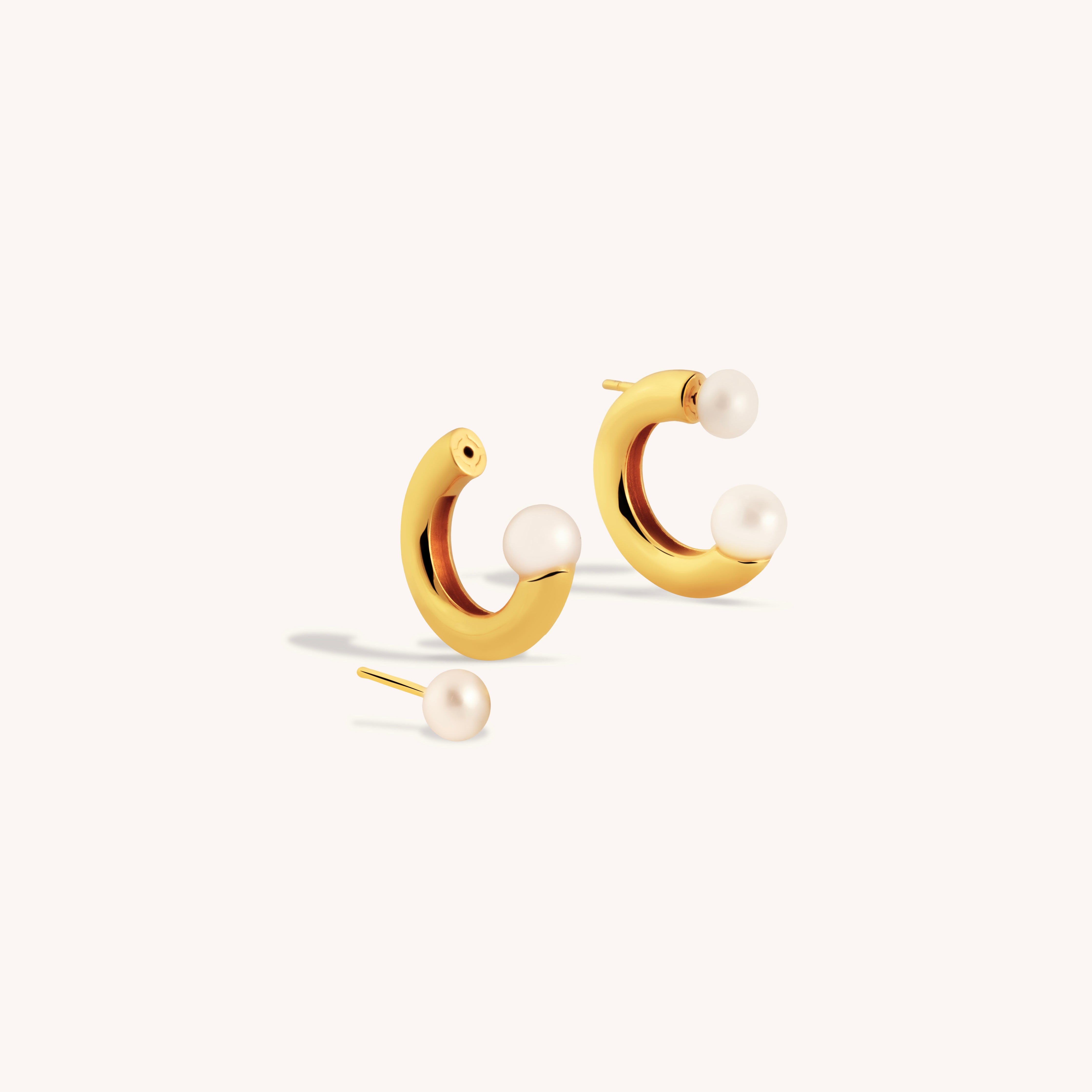 Nina Pearl Hoop Earrings