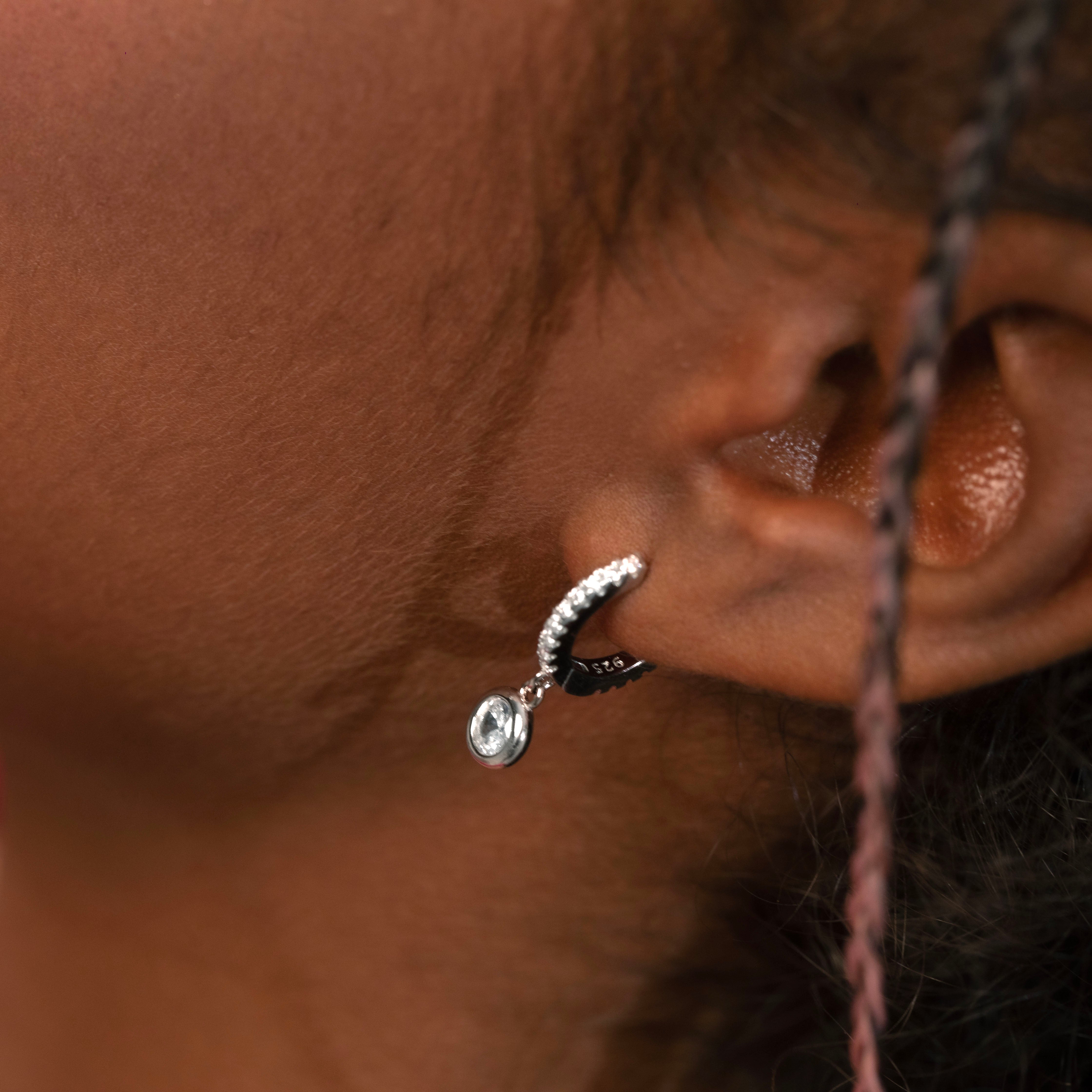 Noelia Drop Earrings with Crystals