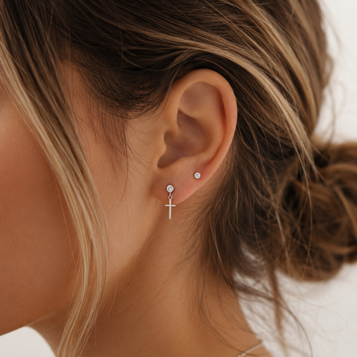 Crossa Cross Ear Piercing