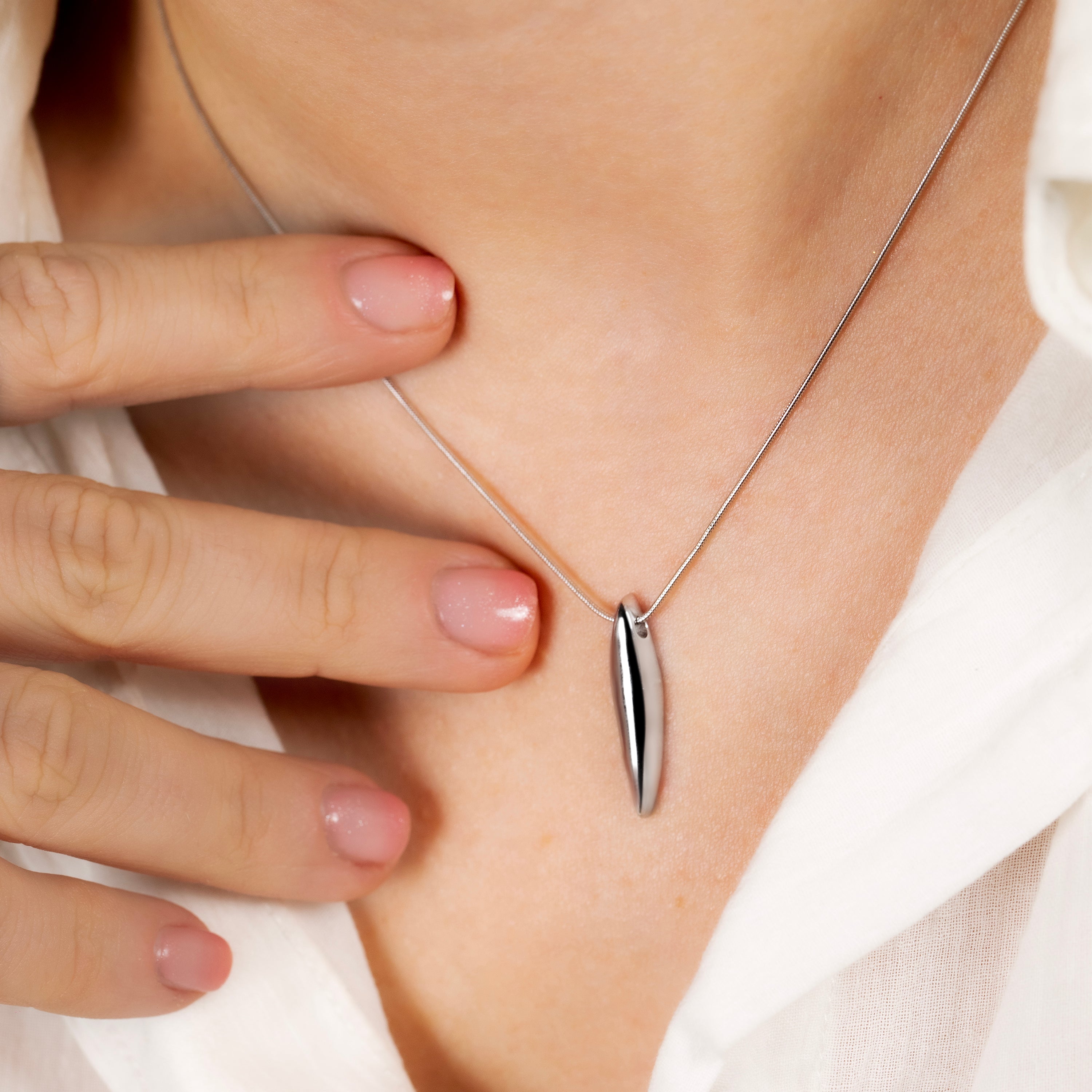 Isla Snake Chain Pendant Necklace
