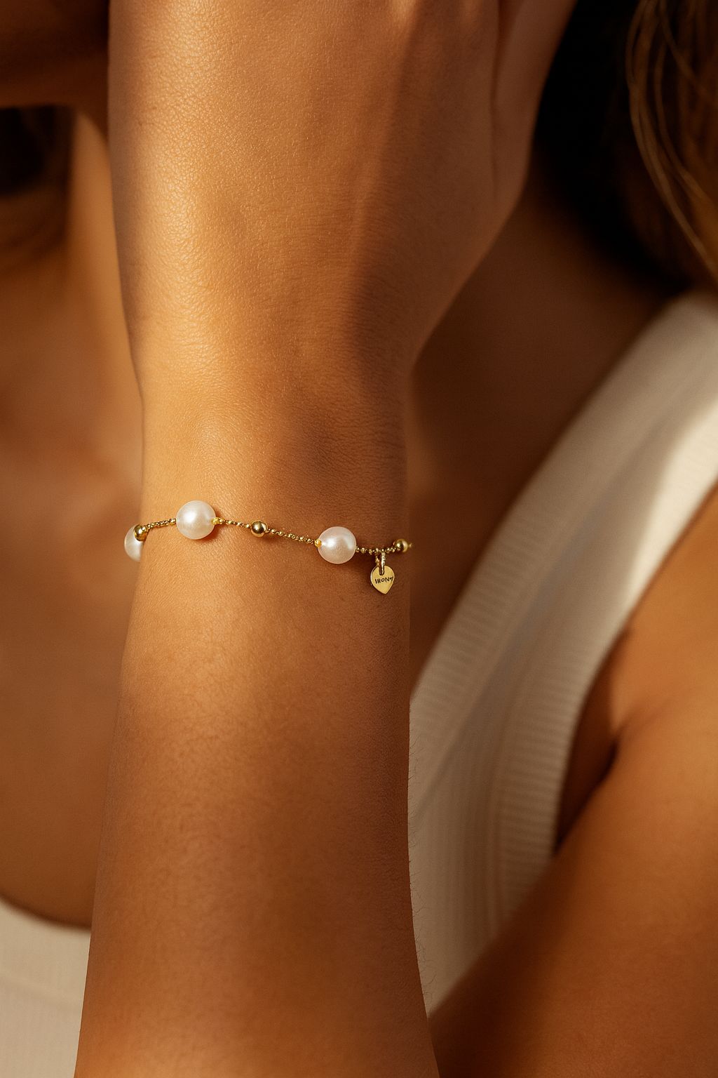 Hala Pearl Bracelet