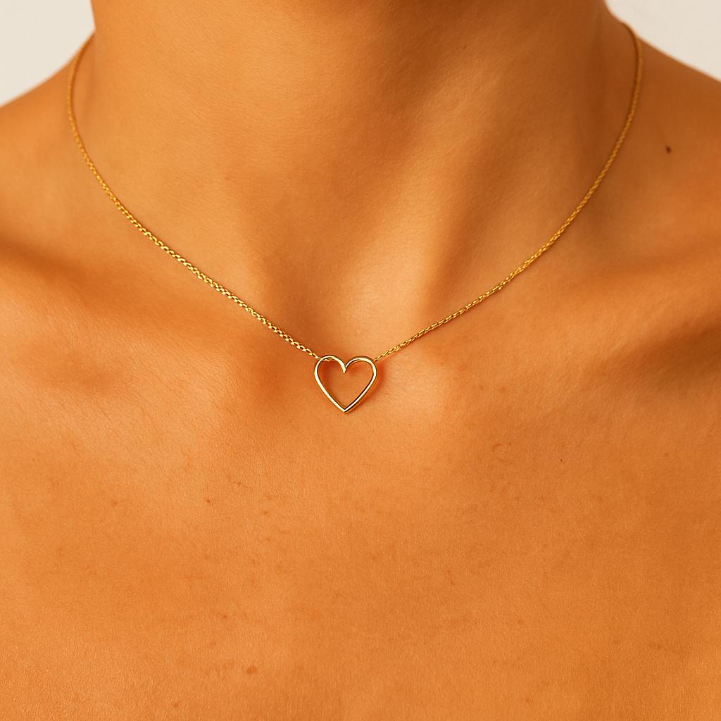 Amada Heart Pendant Necklace